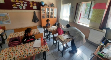 Seydişehir'de anaokulu ve ilkokul öğrencilerine ağız ve diş sağlığı eğitimi