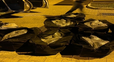 Sivas'ta 81 kilo 952 gram esrar ele geçirildi