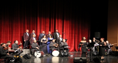 Sivas'ta düzenlenen konserde Roman türküleri seslendirildi