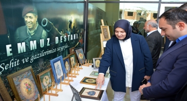 Suşehri'nde tezhip çalışmaları sergilendi