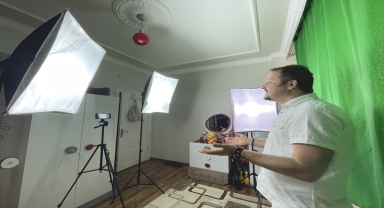 Ümit öğretmen çocuk odasında çektiği videolarla öğrencilere dersleri sevdiriyor