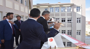 Vali Akkoyun TOKİ Ortaokulunun atölye açılışlarına katıldı