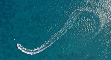 Zorlu eğitimin ardından su altında arama kurtarma yapıyorlar