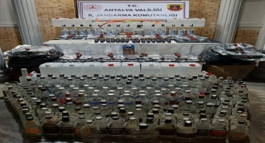 Antalya'da kaçak içki operasyonunda 1 kişi yakalandı
