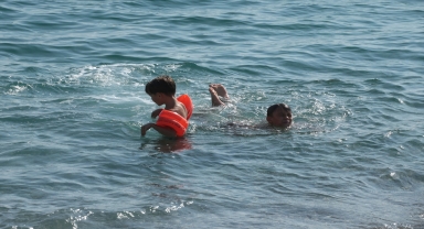 Antalya'da kasımda deniz keyfi