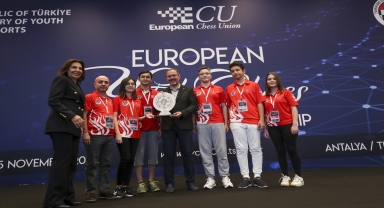 Bakan Kasapoğlu, 2022 Avrupa Yaş Grupları Satranç Şampiyonası'nın açılışında konuştu: 