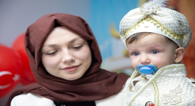 BBP Genel Başkanı Destici'nin makam aracı şehit çocuğuna sünnet arabası oldu