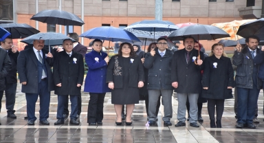 Eskişehir'de 24 Kasım Öğretmenler Günü kutlandı