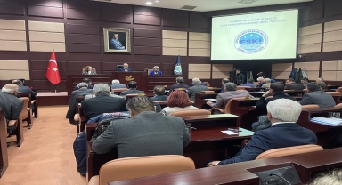 Eskişehir'de şebeke suyu fiyatına yapılan yüzde 70 artış protesto edildi