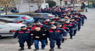 Eskişehir merkezli enerji nakil kablosu hırsızlığı operasyonunda yakalanan 26 şüpheli adliyede