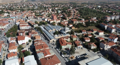 Ilgın'da Osmanlı Kent Meydanında yıkım çalışmaları başladı