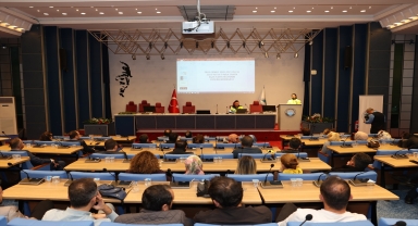 Kayseri'de belediye personeline yaya öncelikli yol kullanımı anlatıldı