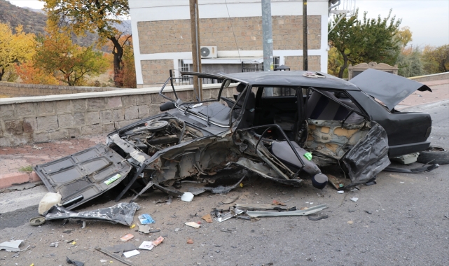 Kayseri'de trafik kazasında 4 kişi yaralandı