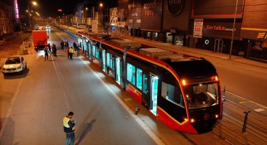 Kayseri'nin yeni tramvay aracı raylara indi