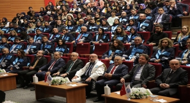 Kayseri Üniversitesinde akademik yıl törenle açıldı