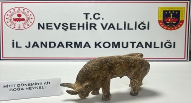 Nevşehir'de 3 bin yıllık olduğu değerlendirilen boğa heykeli ele geçirildi