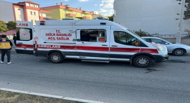 Nevşehir'de ambulansla çarpışan halk otobüsündeki 4 yolcu yaralandı