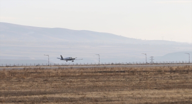 Nevşehir'de kuduzla mücadele kapsamında havadan aşılı yem bırakılıyor