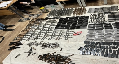 Ruhsatsız silah imal eden 14 şüpheli 3 ildeki operasyonlarla gözaltına alındı
