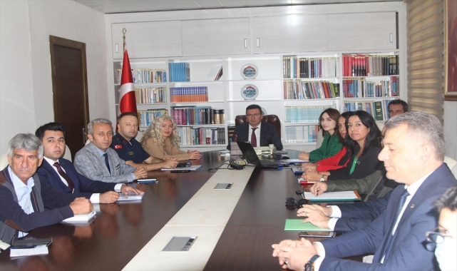 Serik'te bağımlılıkla mücadele toplantısı yapıldı