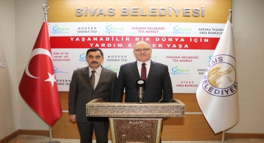 Sivas Belediyesinden ihtiyaç sahibi ailelere yakacak desteği