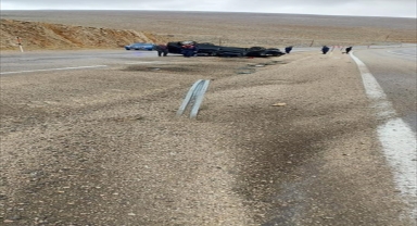 Sivas'ta iki ayrı trafik kazasında biri ağır 7 kişi yaralandı