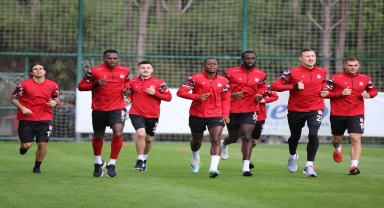 Sivasspor'da Antalya kampı devam ediyor 