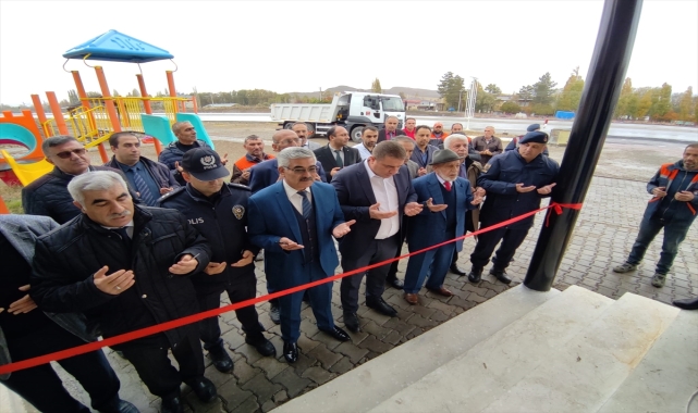 Ulaş'ta belediyenin hayırsever desteğiyle yaptırdığı mescit ibadete açıldı