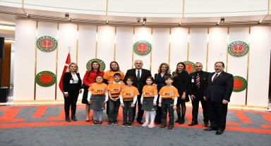 Yargıtay Başkanı Akarca, lösemi tedavisi biten çocuklarla bir araya geldi