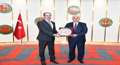 Yargıtay Başkanı Akarca, Macaristan Yüksek Mahkemesi Başkanvekili Patyi'yi kabul etti