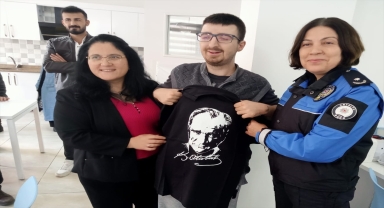 3 Aralık Dünya Engelliler Günü kapsamında emniyet personelince öğrencilere ziyaret