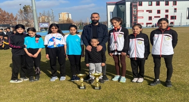 Atatürk’ün Kayseri’ye gelişinin yıl dönümünde Talas'ta sergi açıldı