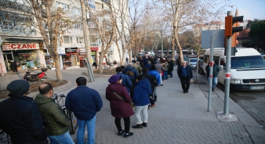 Bursa ve çevre illerde EYT'lilerin askerlik ve doğum borçlanması yoğunluğu