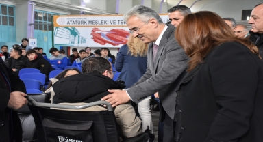 Eskişehir’de engellilerin tekerlekli sandalyeleri meslek lisesinde tamir edilecek