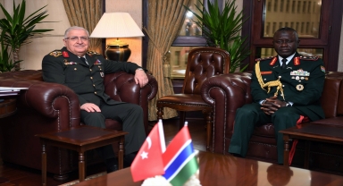 Genelkurmay Başkanı Orgeneral Güler, Gambiyalı mevkidaşı Korgeneral Drammeh ile görüştü