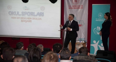 Karaman'da Okul Sporları Planlama ve Değerlendirme toplantısı düzenlendi