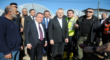 Kılıçdaroğlu, sel afeti yaşanan Kumluca'yı ziyaret etti: