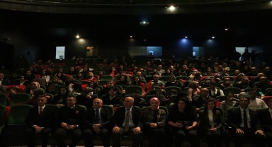 Niğde'de şehit aileleri için şiir ve türkü gecesi düzenlendi