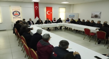 Sarıoğlan'da yılın son muhtarlar toplantısı yapıldı