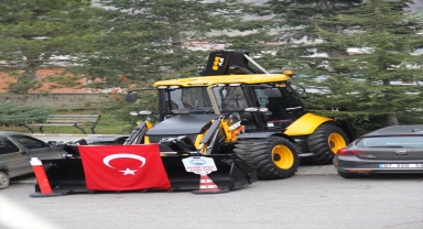 Türkiye Belediyeler Birliği, Suşehri Belediyesine kepçe hibe etti 