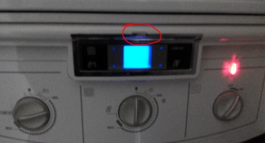 ECA Kombide Kırmızı ışık yanıyor bunun sebebi nedir?