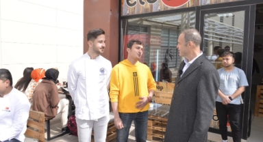 Üniversiteli Gençler Akgün’den Ne İstedi?