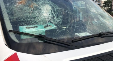 Adana'da sağlık çalışanlarına 'geç geldiniz' diyerek kürekle saldırmıştı! Tutuklandı