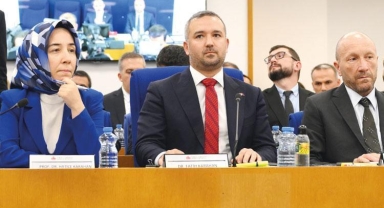 Karahan: Sıkı duruşumuzu kararlılıkla sürdüreceğiz