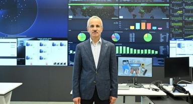 Bakan Uraloğlu: Nüfusumuzun yüzde 86.5'i çevrimiçi