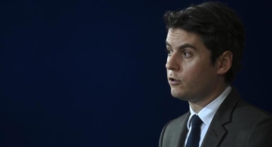 Macron, Attal'dan görevine bir süre daha devam etmesini istedi