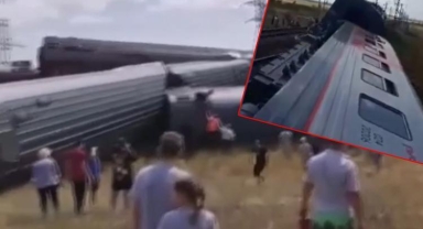 Rusya'da yolcu treni raydan çıktı: 140 kişi yaralandı