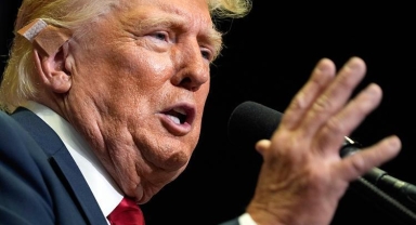 Trump'tan Biden yorumu: “Dün yarışı bıraktığını hatırlamıyor”