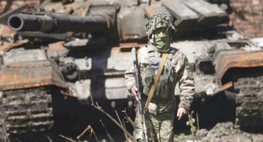 Ukrayna Rus parasının faiziyle savaşacak