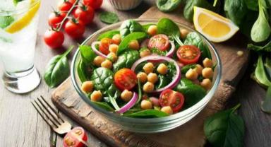 Hafif ve Sağlıklı Nohut ve Ispanak Salatası